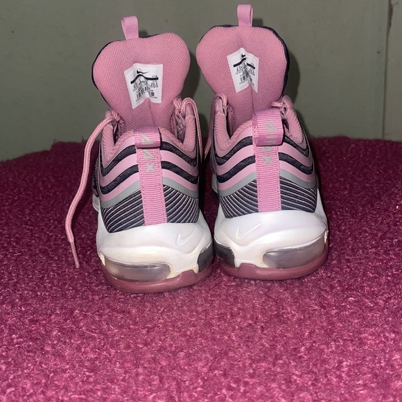 Nike. No box. - Picture 2 of 5